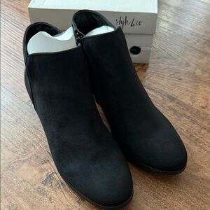 Style & Co. Elegant Black Booties size 9 🆕